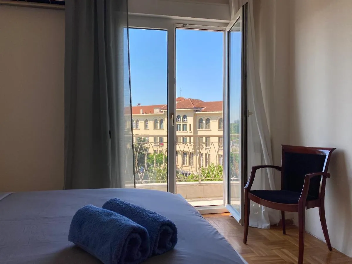 Houseloft Forum Grand Square Thessaloniki